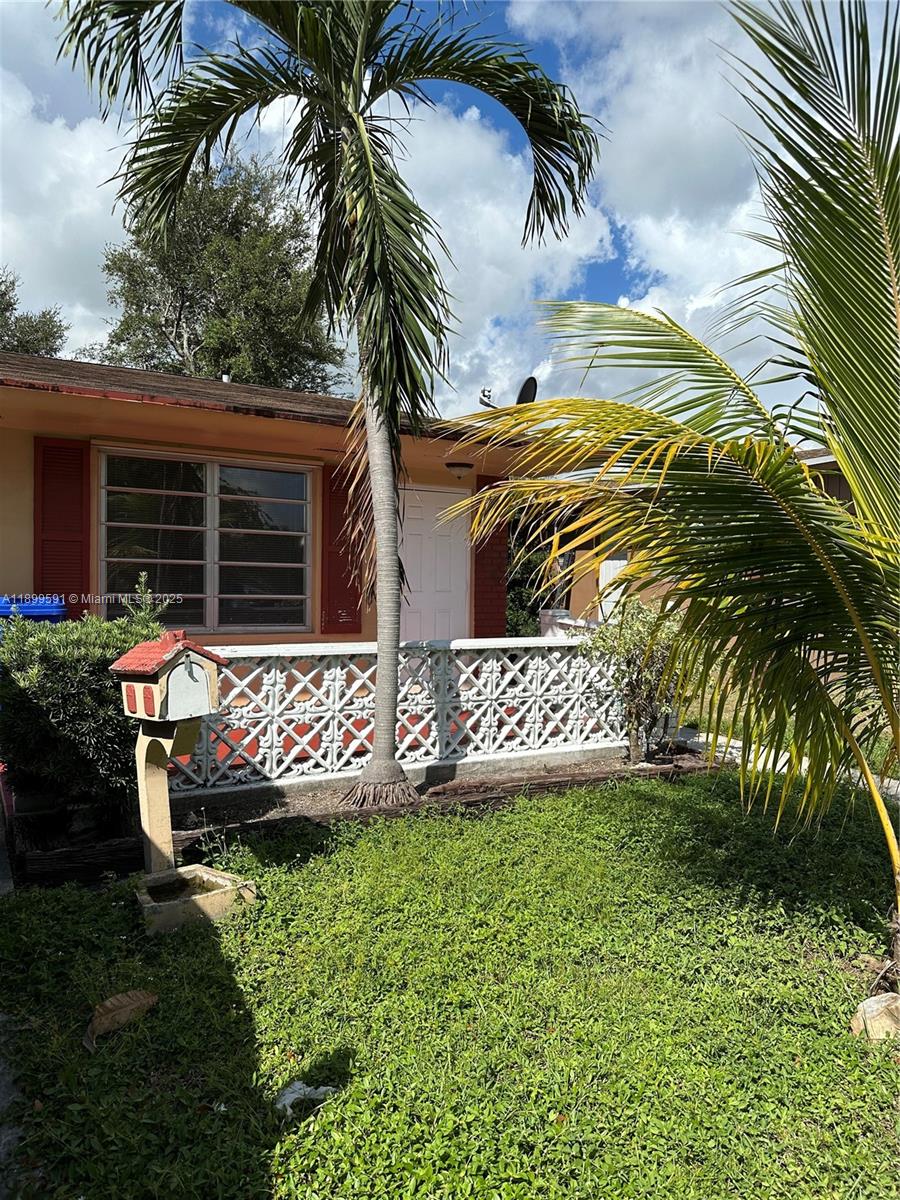 COMML ARLINGTON - Residential Lease