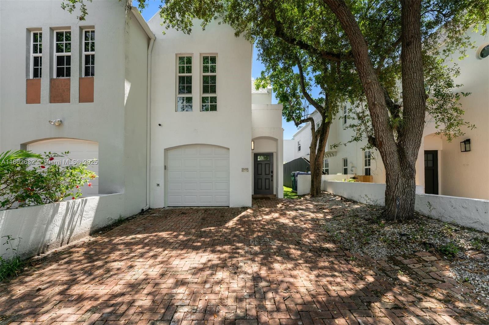 3125 Paola Dr 15, Miami, Broward County, Florida - 3 Bedrooms  
3 Bathrooms - 