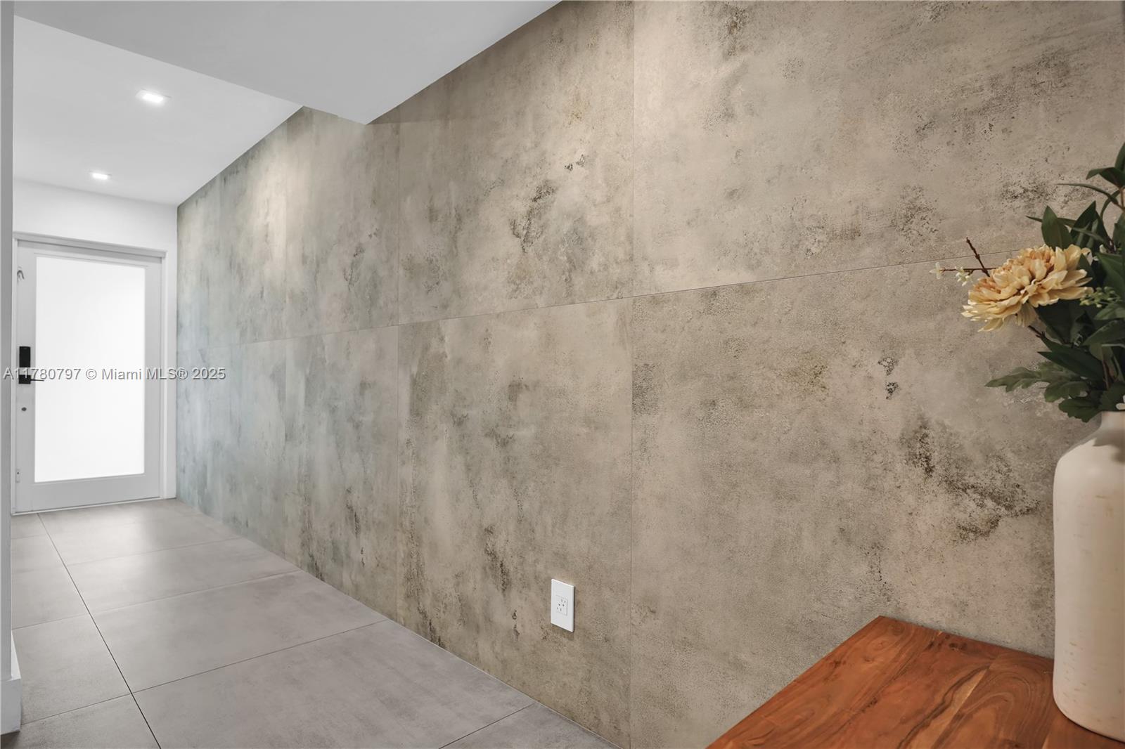 POINCIANA IS YT & RCQ CLU - Residential