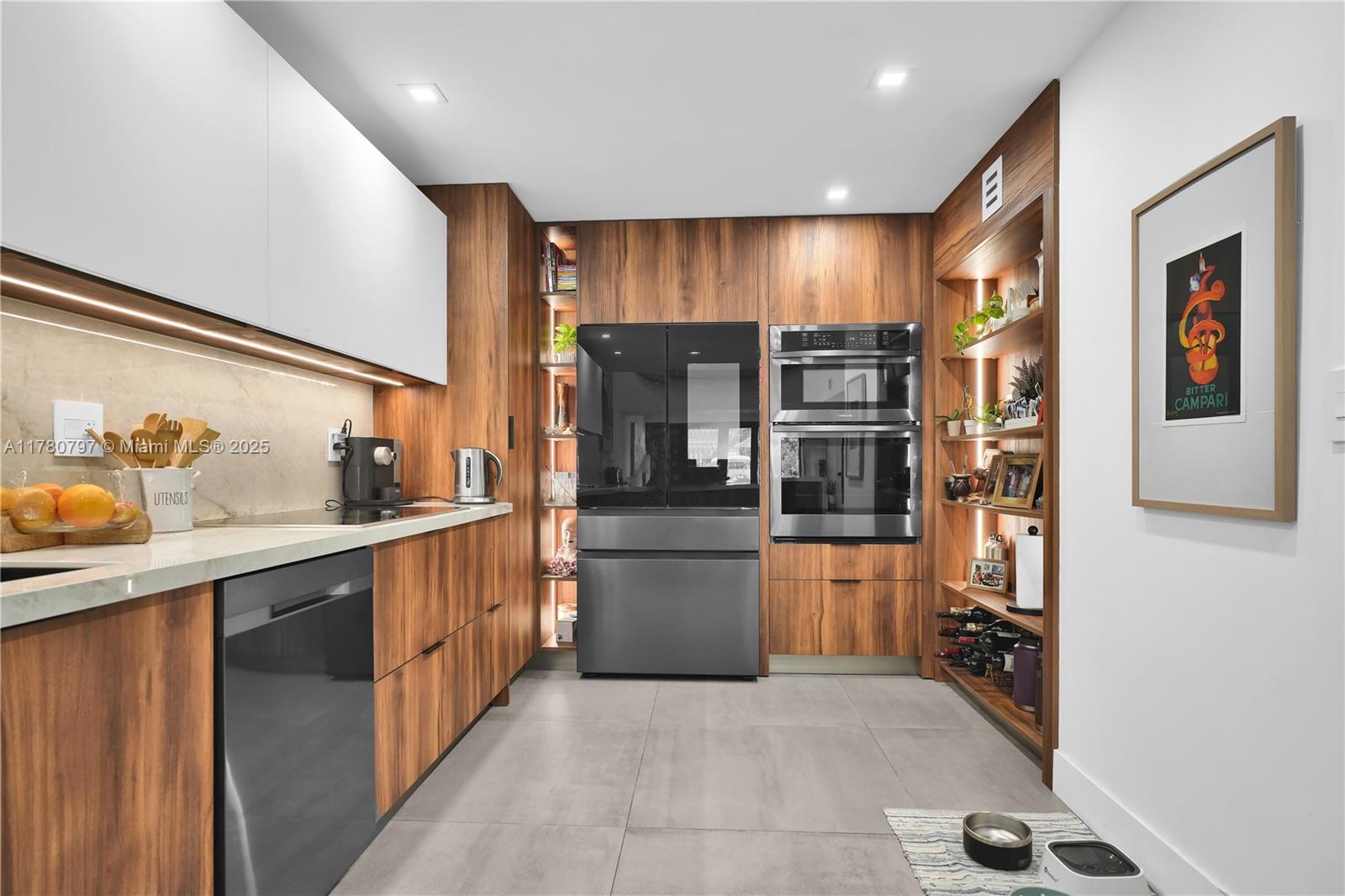 POINCIANA IS YT & RCQ CLU - Residential