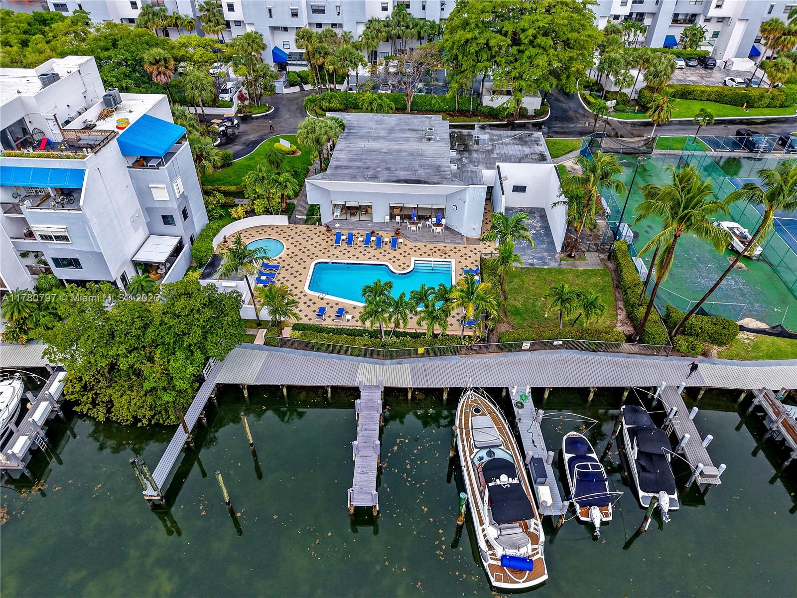 POINCIANA IS YT & RCQ CLU - Residential