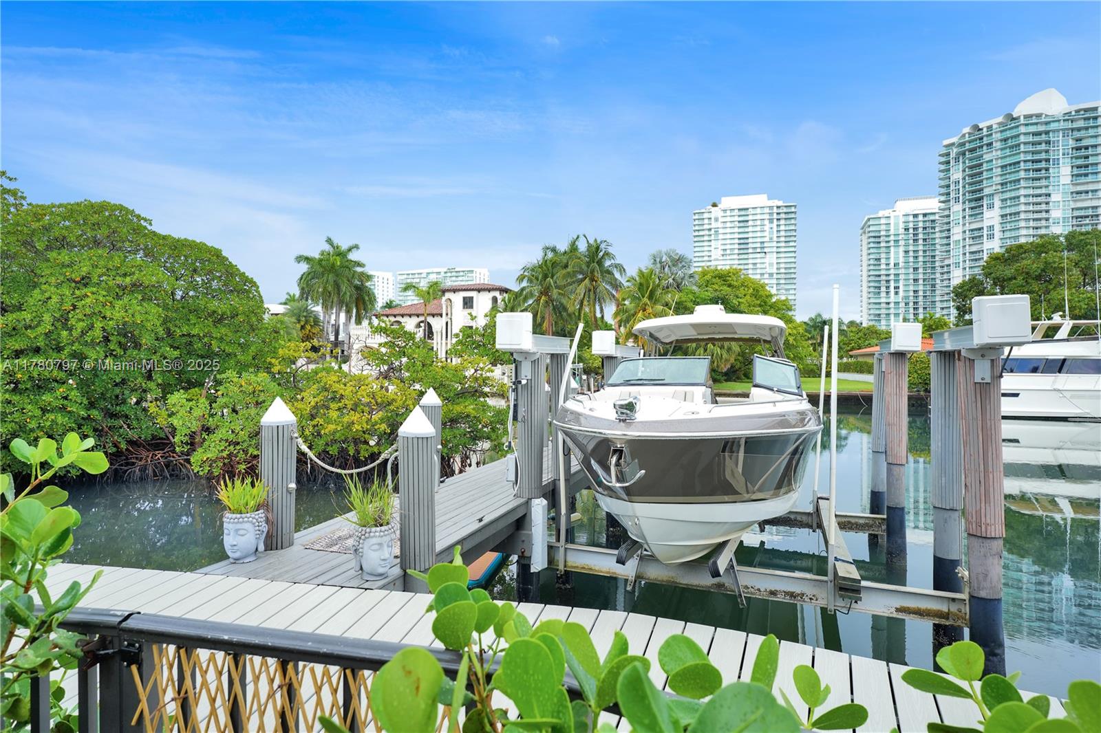 POINCIANA IS YT & RCQ CLU - Residential