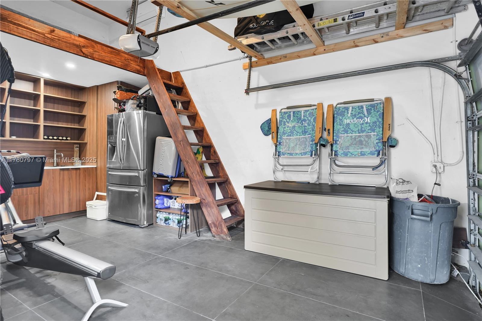 POINCIANA IS YT & RCQ CLU - Residential