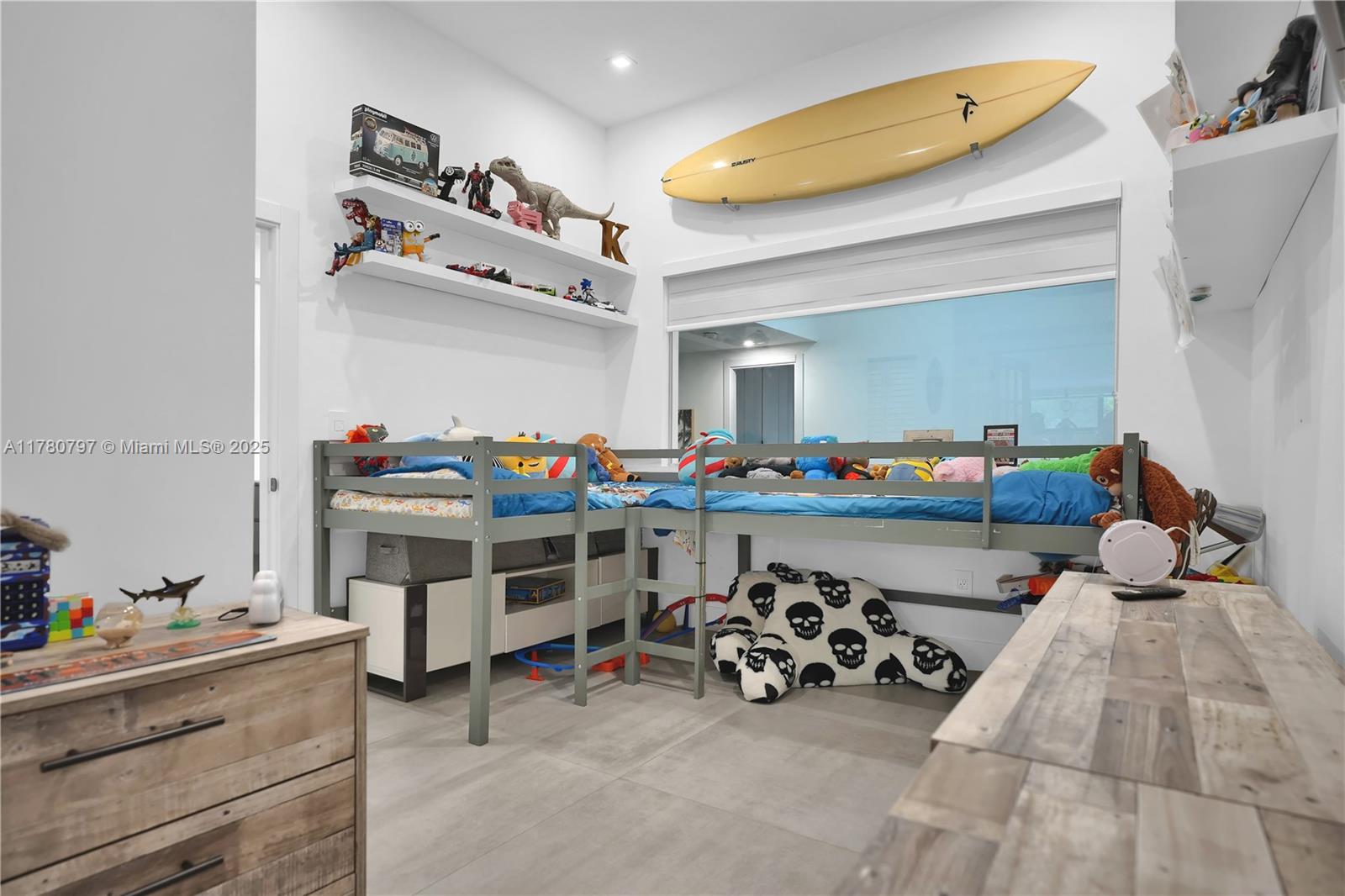 POINCIANA IS YT & RCQ CLU - Residential