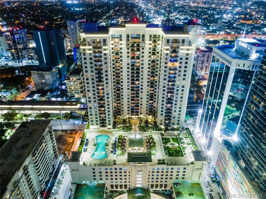 Situated w/in Brickell's vibrant epicenter, NINE stands above Mary Brickell Village. This 1 BD/1 BA +Den unit offers expansive views of Brickell & Biscayne Bay. Unit has a lg balcony, SS appliances, quartz counters, porcelain floors. It is very bright & spacious w/nice walk-in closet & plenty of storage. Amenity deck features pool, cabanas, BBQ's, pavilions, gym, business center, kids' room, Zen Garden, dog run, & media lounge. NINE has easy access to Publix & L.A. Fitness, both located at the base of the building. It is located across street from new Underline Park & Metro Rail Brickell station. Easy access to Brickell City Centre, MIA, Health District, universities, I-95, beaches & Downtown. 30-day min rental policy. Unit is tenant occupied. Buyer would assume lease. Ideal for investors.