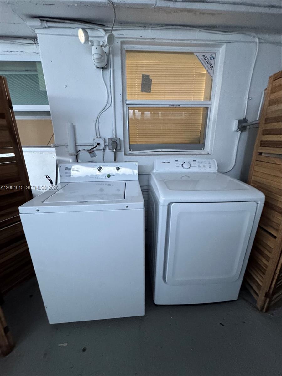 DE CARLO SUB - Residential Lease