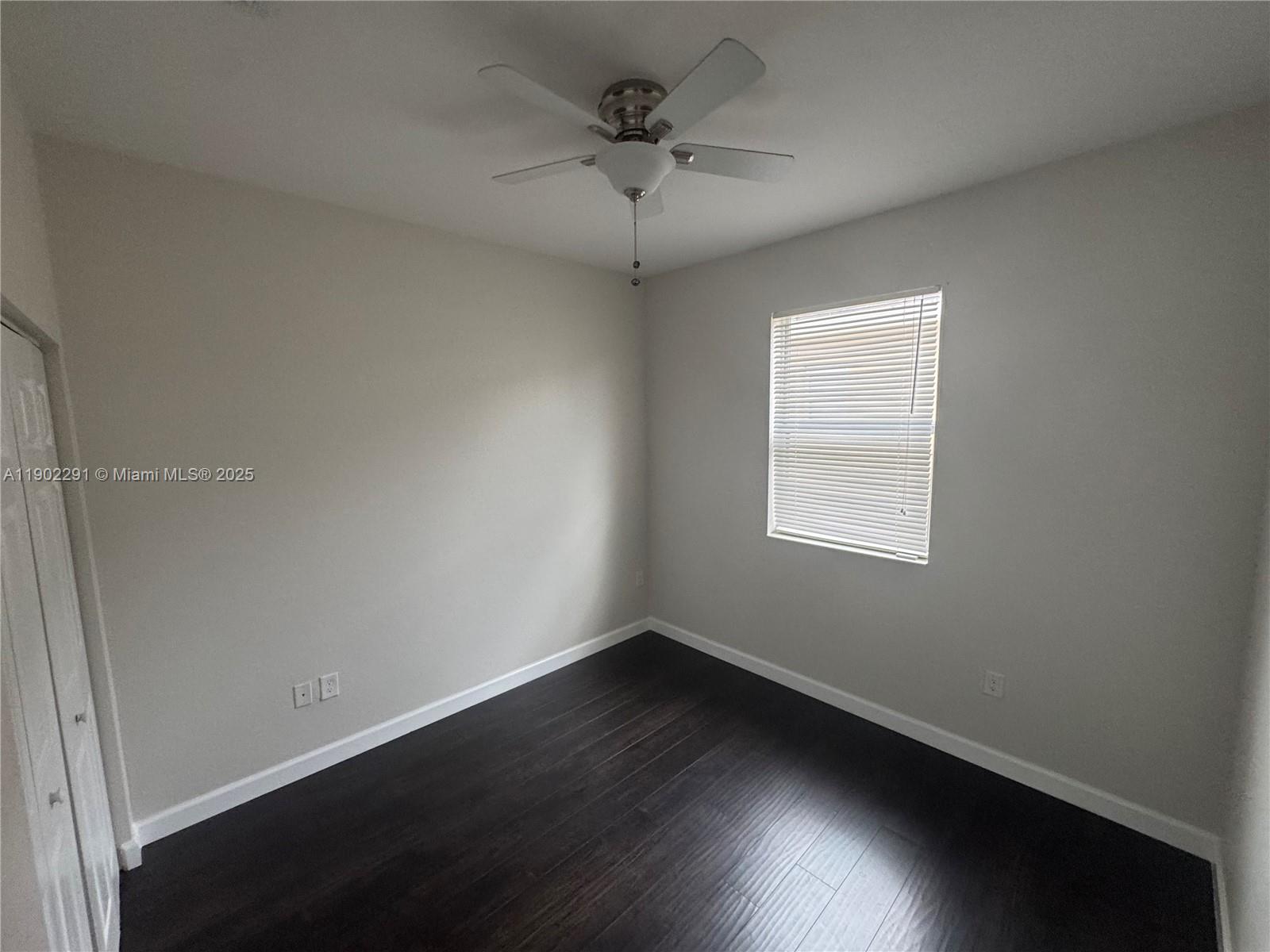 KENDALL COMMONS RESIDENTI - Residential Lease