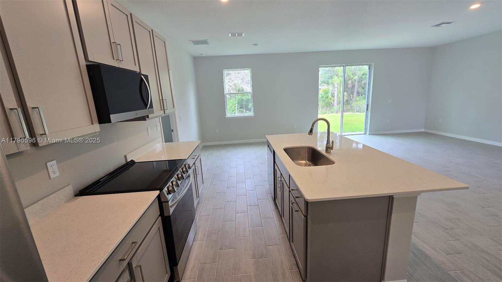 807 Toluca ST SE