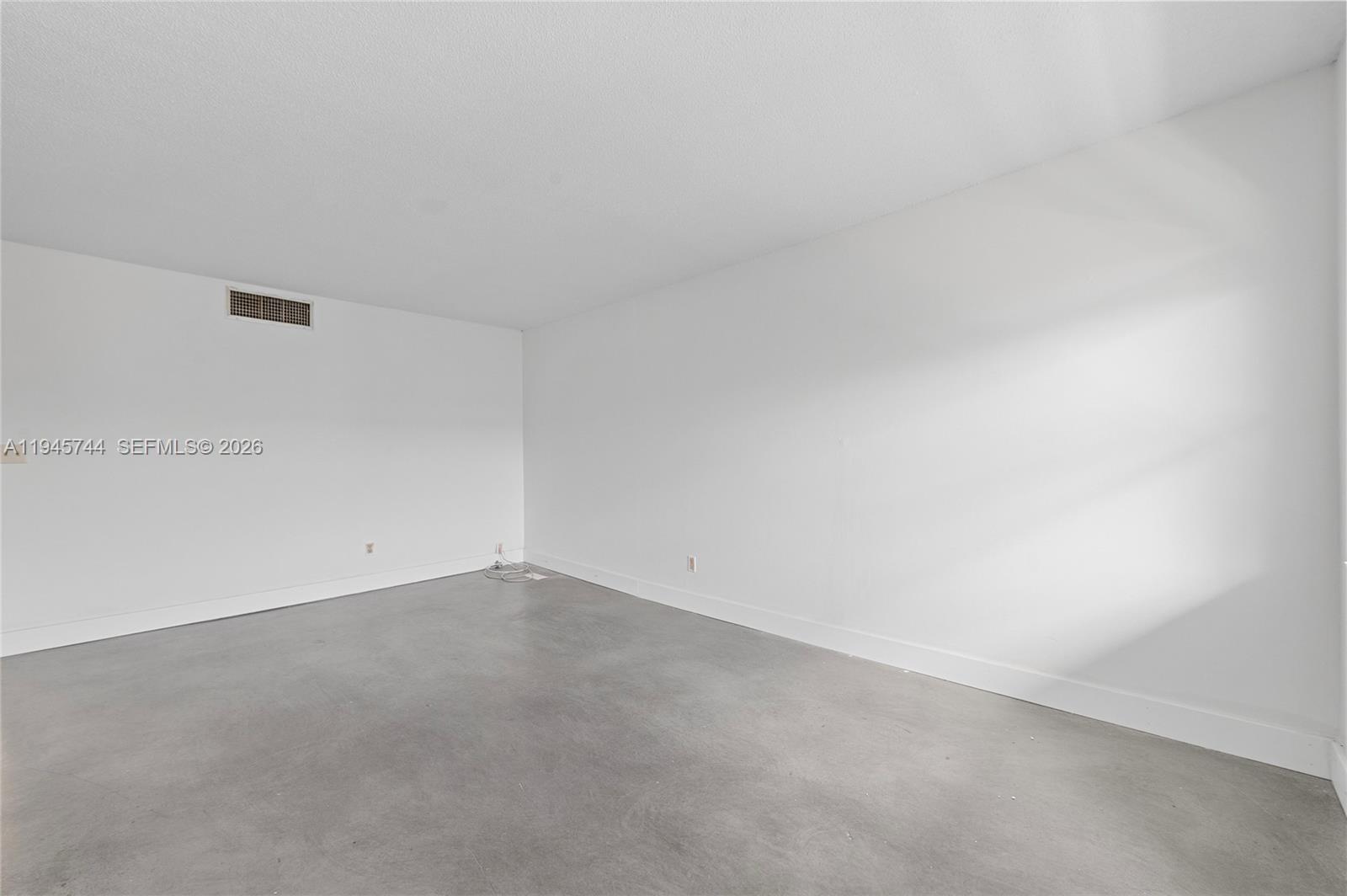 WINTER HAVEN TOWERS CONDO - Residential