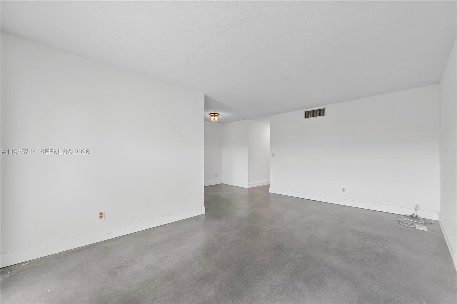 WINTER HAVEN TOWERS CONDO - Residential