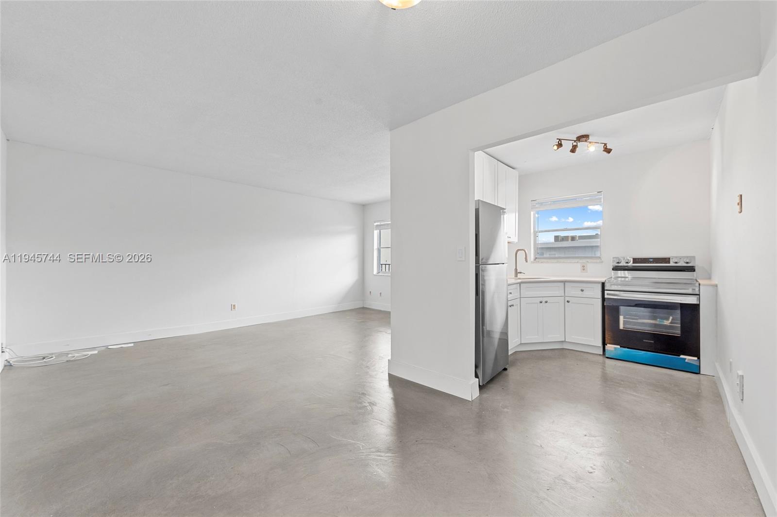 WINTER HAVEN TOWERS CONDO - Residential