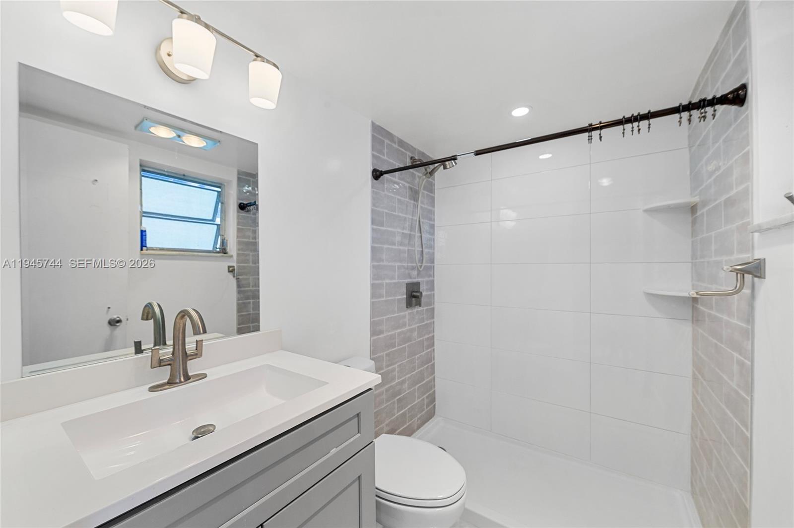 WINTER HAVEN TOWERS CONDO - Residential