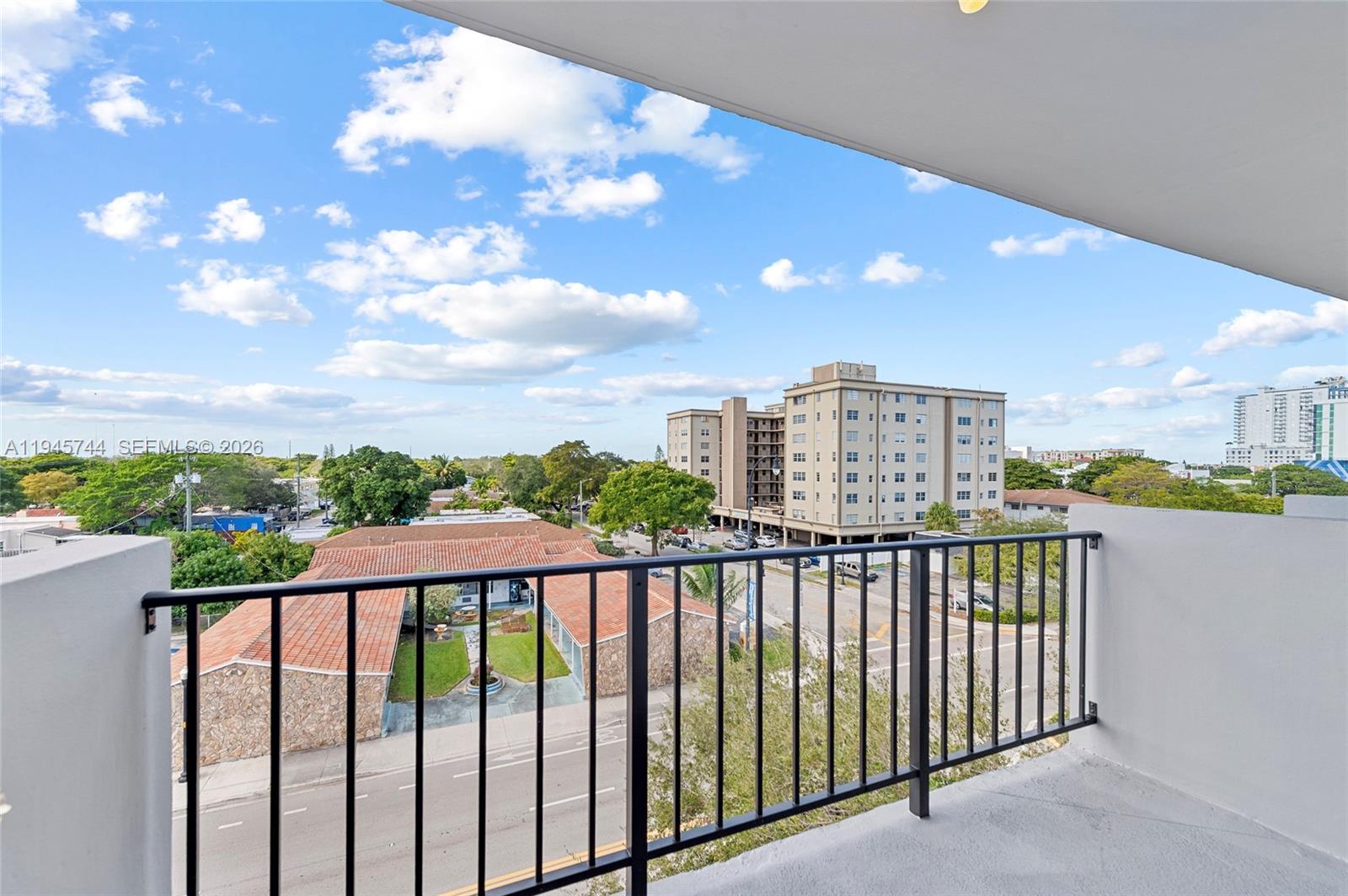 WINTER HAVEN TOWERS CONDO - Residential