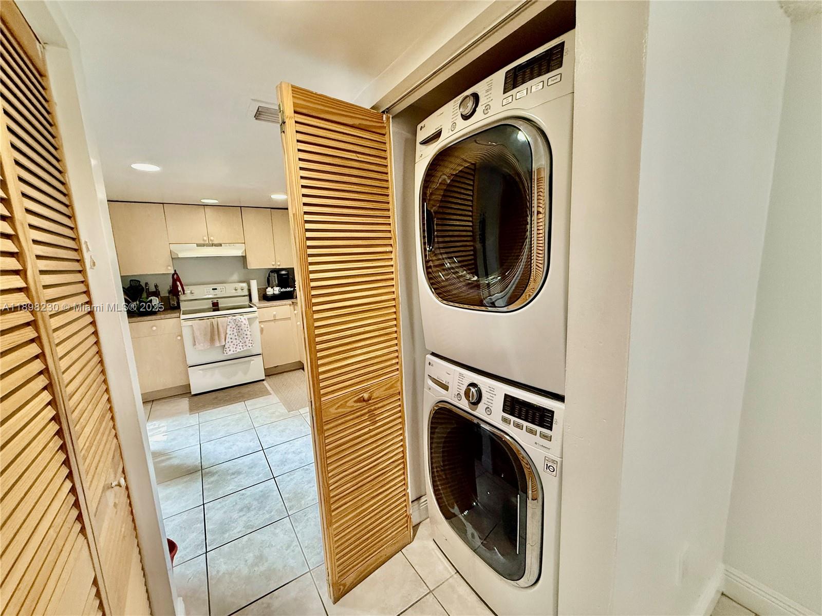 SONOMA LAKE CONDO - Residential Lease