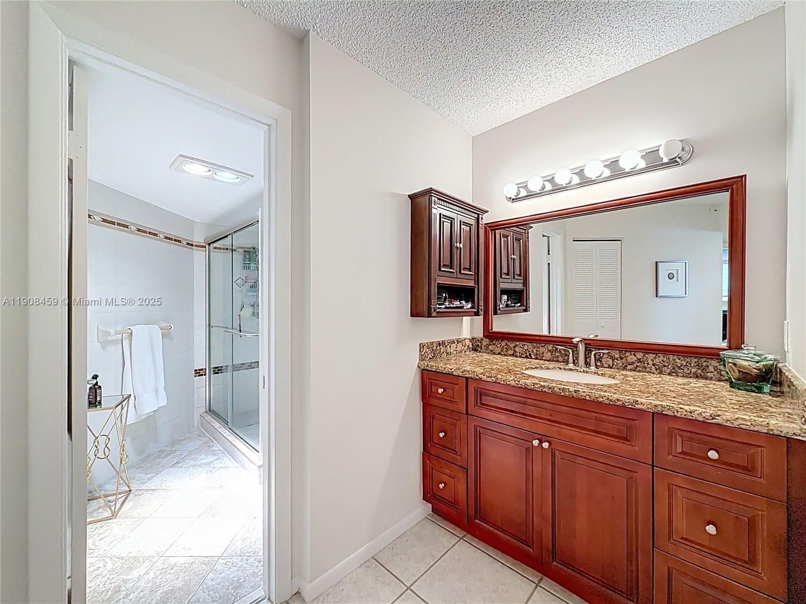 RIVER REACH CONDOMINIUM I - Residential