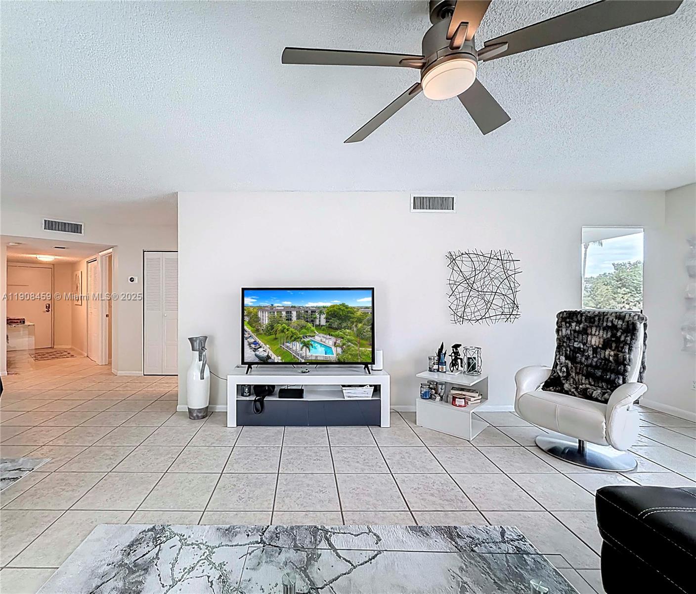 RIVER REACH CONDOMINIUM I - Residential