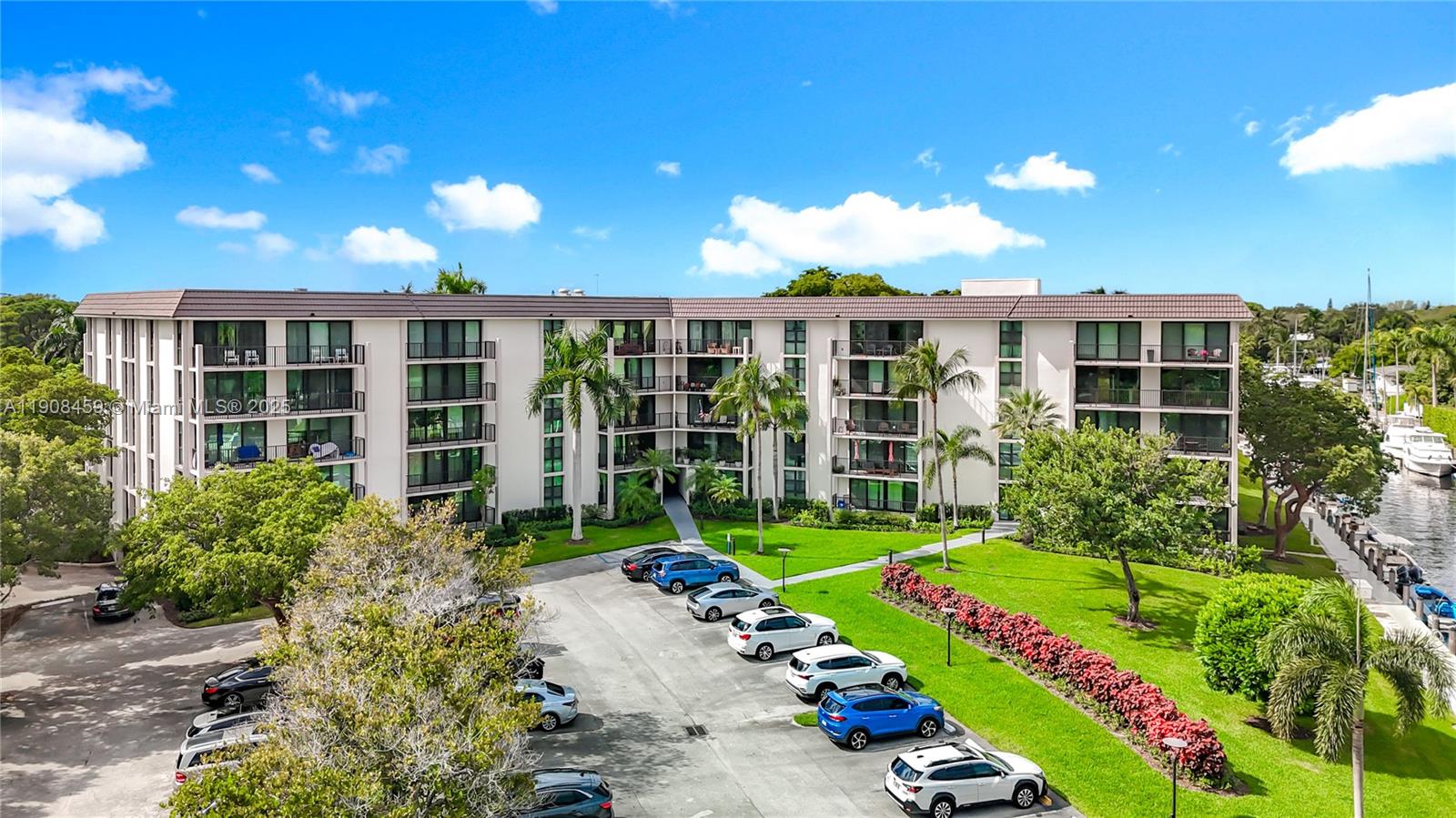 RIVER REACH CONDOMINIUM I - Residential