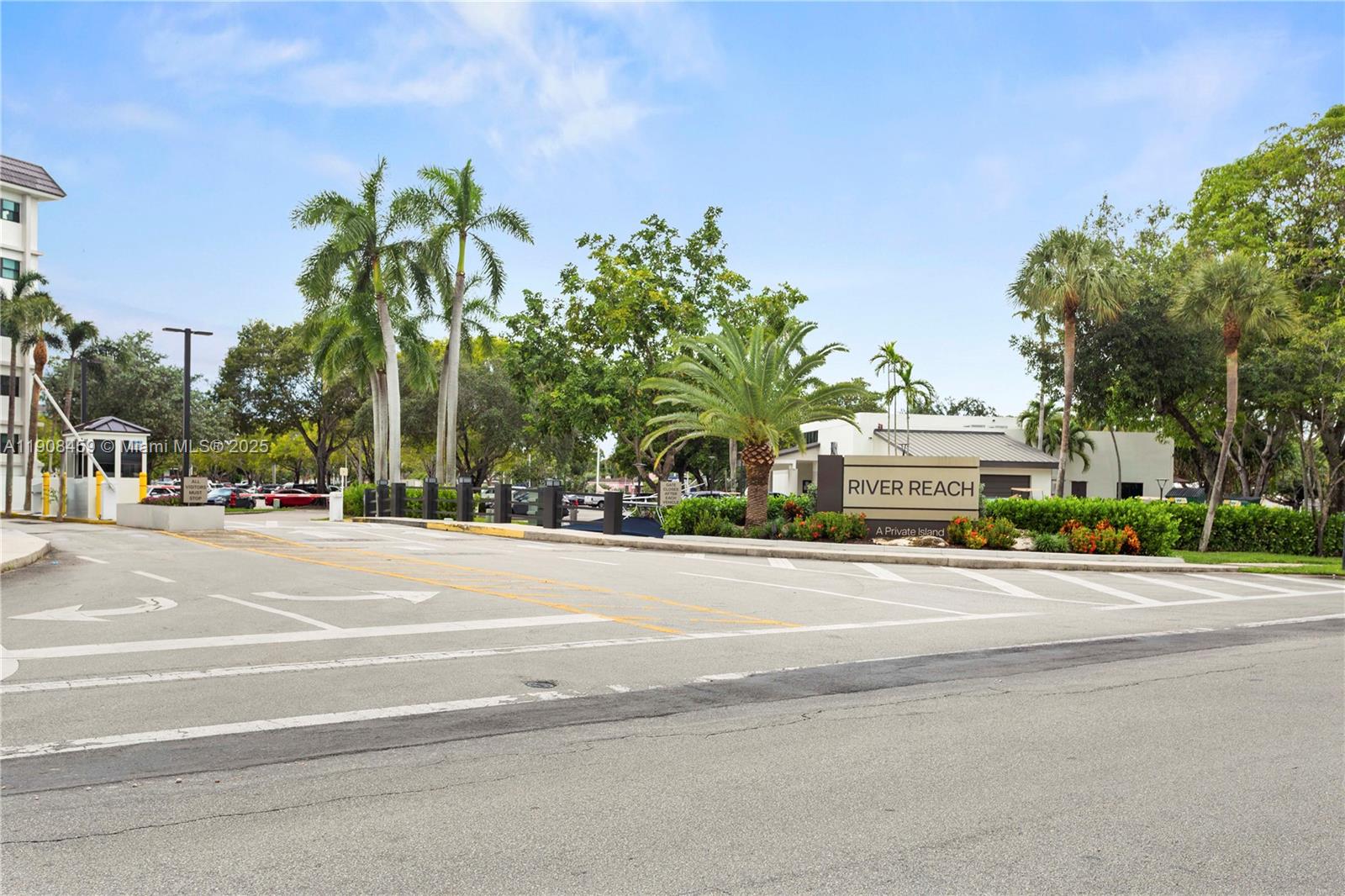 RIVER REACH CONDOMINIUM I - Residential