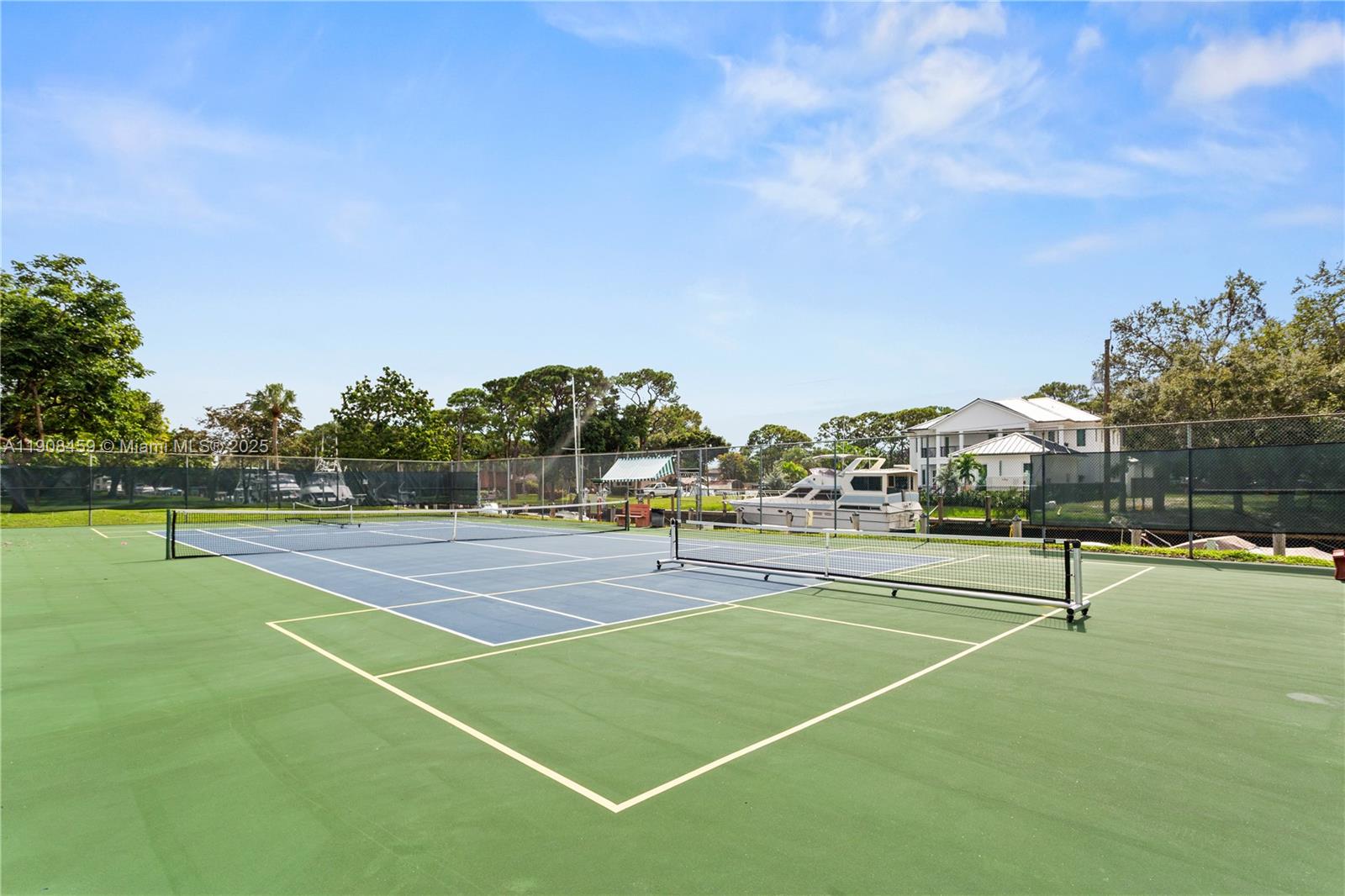 RIVER REACH CONDOMINIUM I - Residential