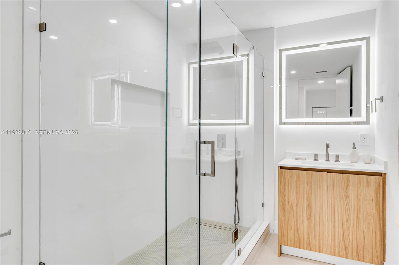 CUTLER BAY ESTATES - Residential