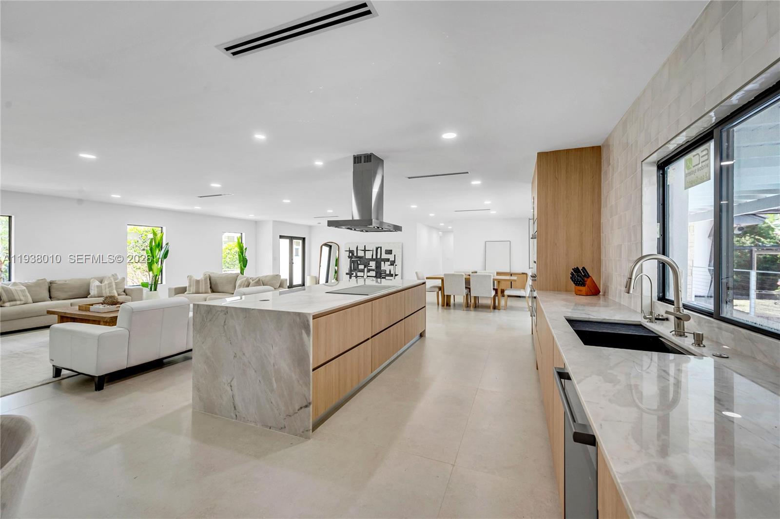 CUTLER BAY ESTATES - Residential