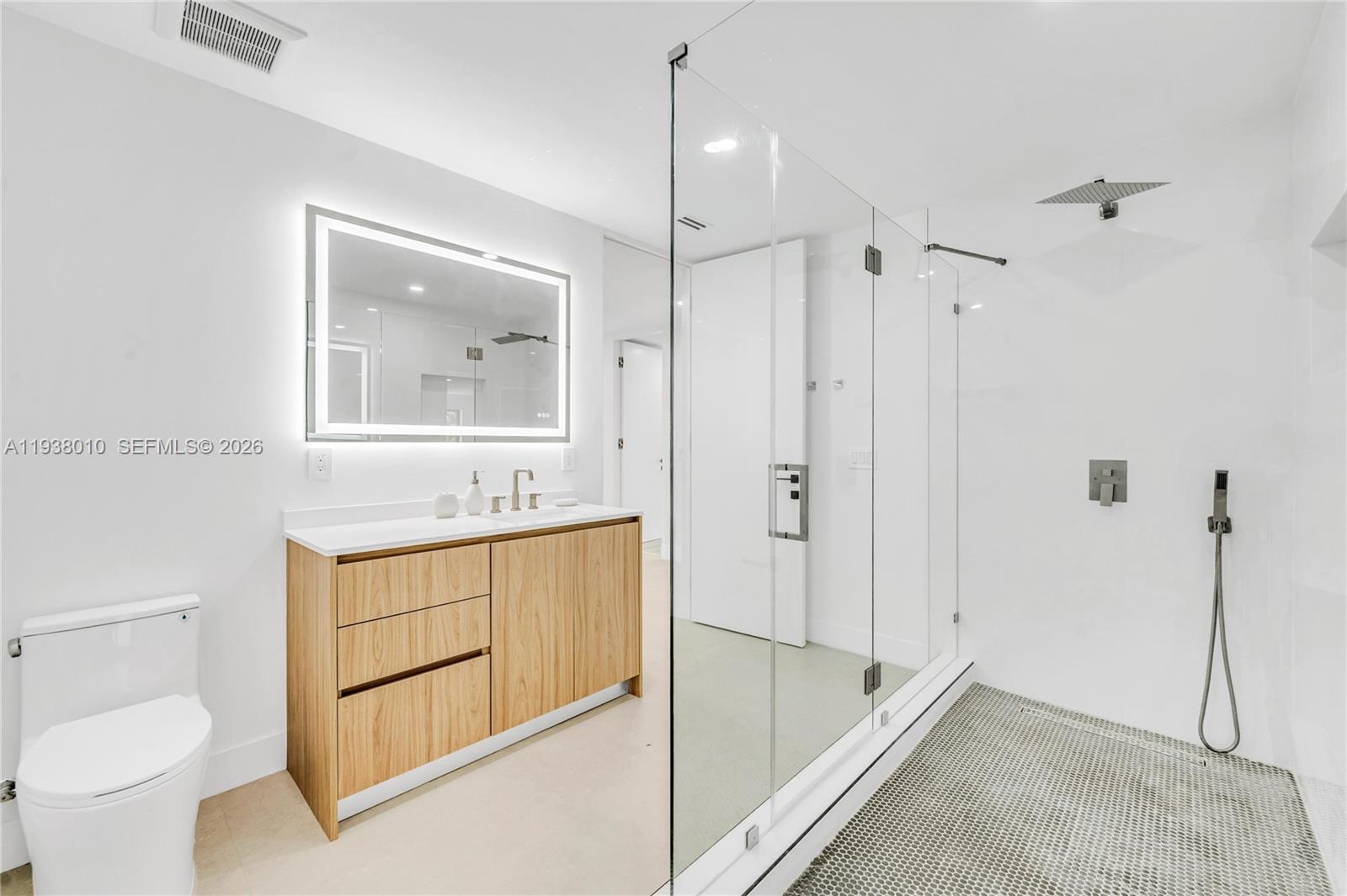 CUTLER BAY ESTATES - Residential