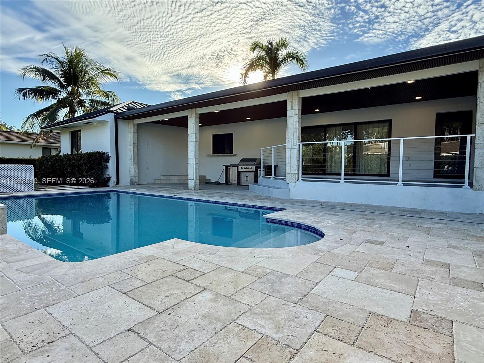 CUTLER BAY ESTATES - Residential