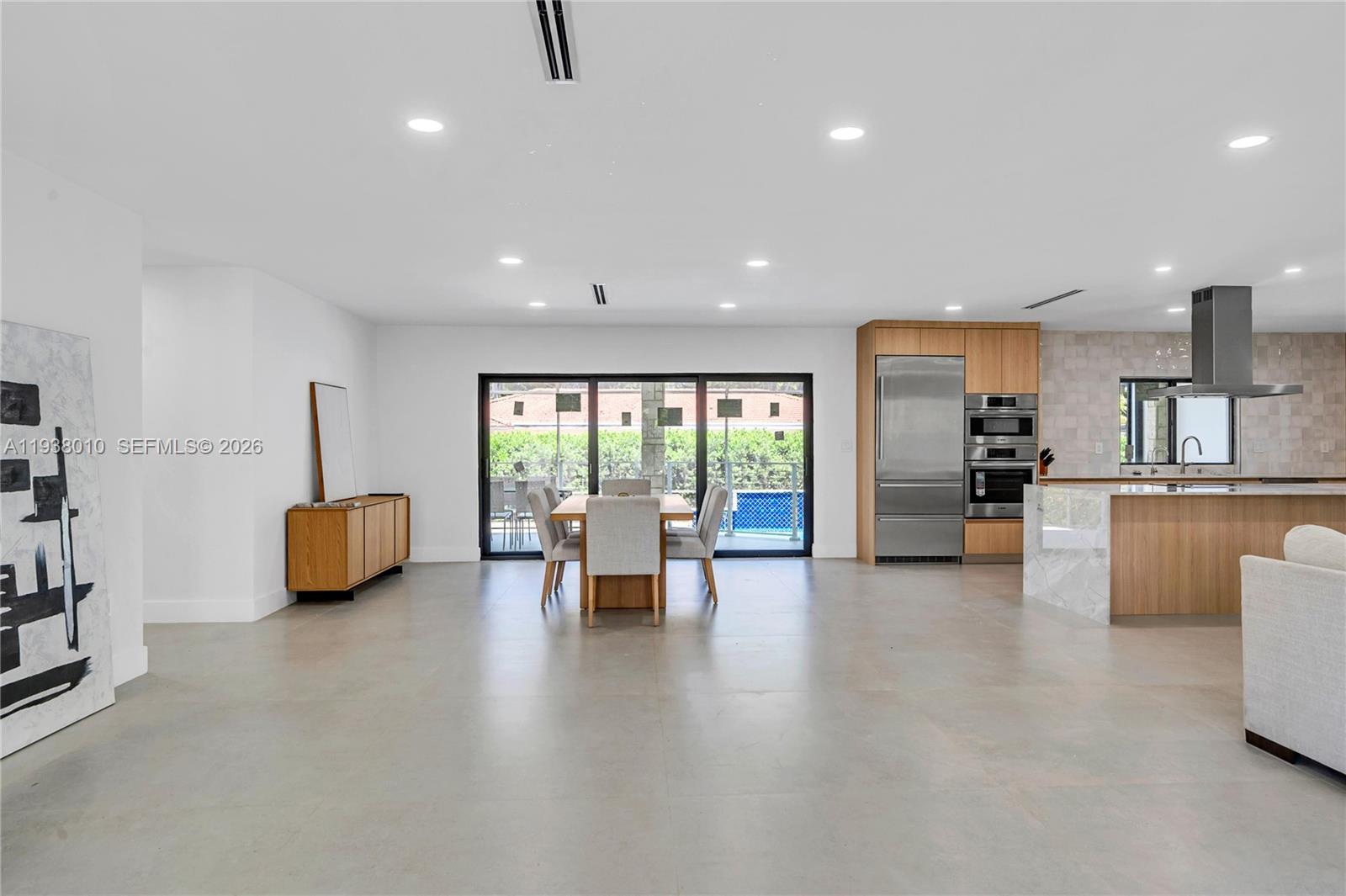 CUTLER BAY ESTATES - Residential