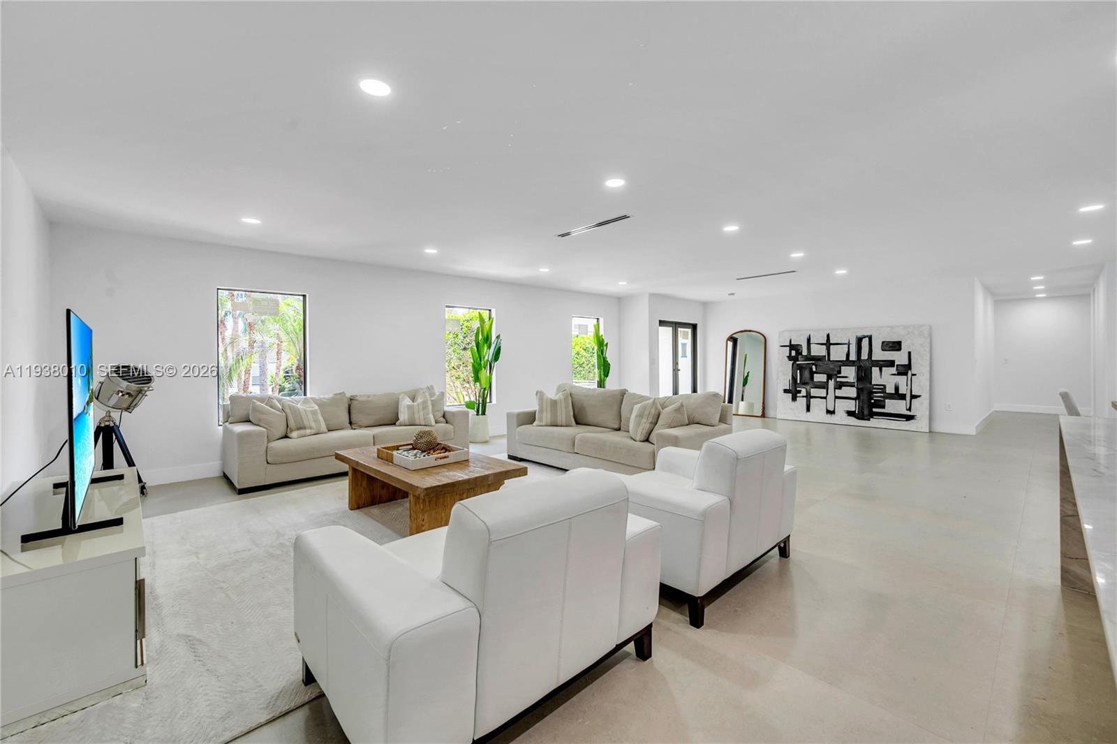 CUTLER BAY ESTATES - Residential