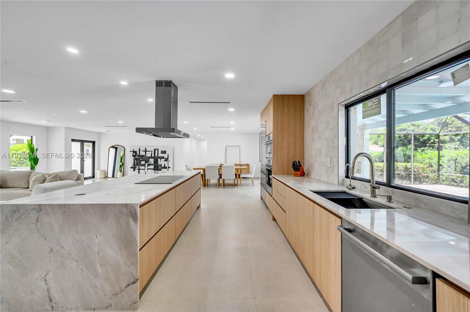 CUTLER BAY ESTATES - Residential