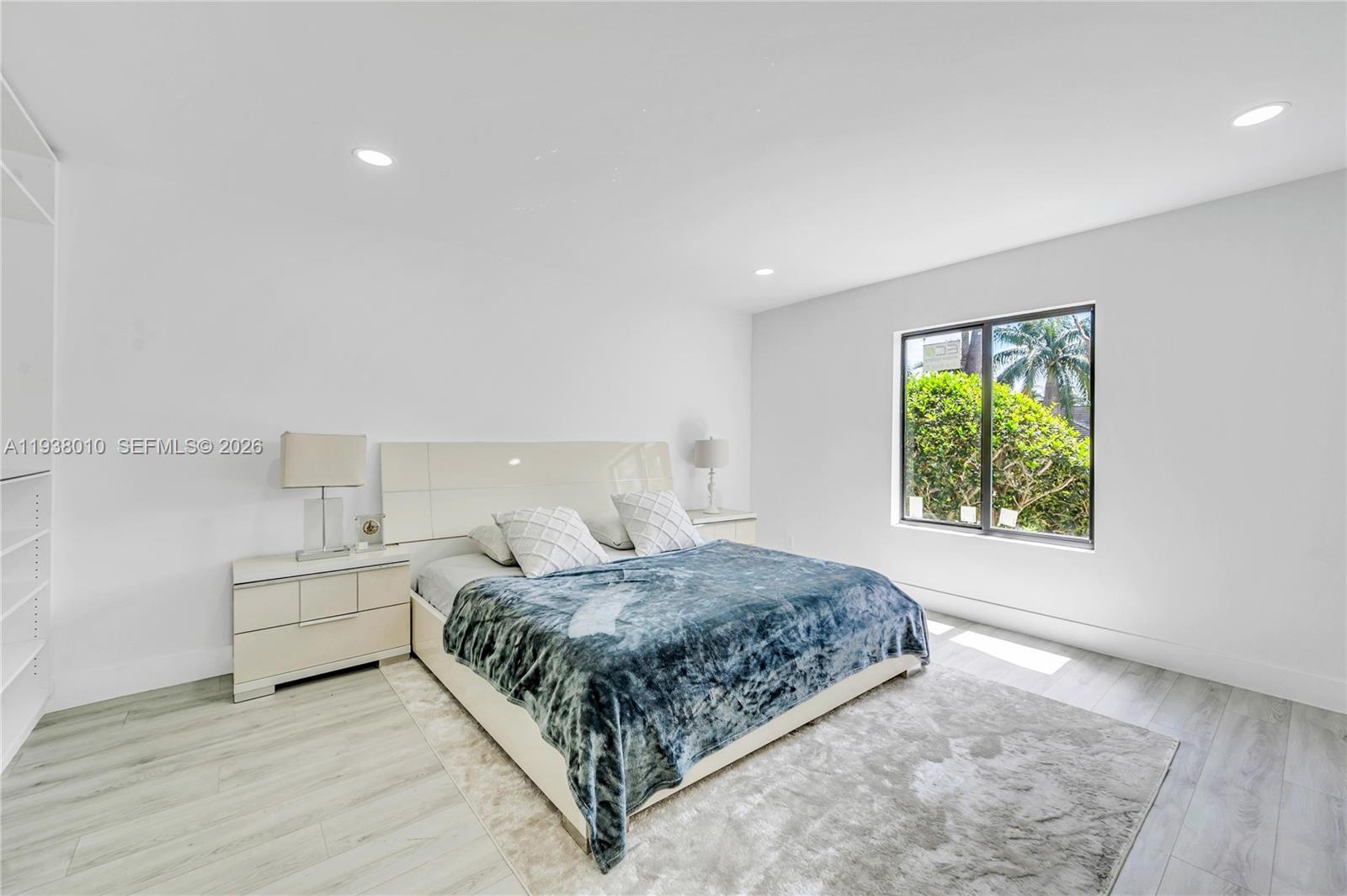 CUTLER BAY ESTATES - Residential