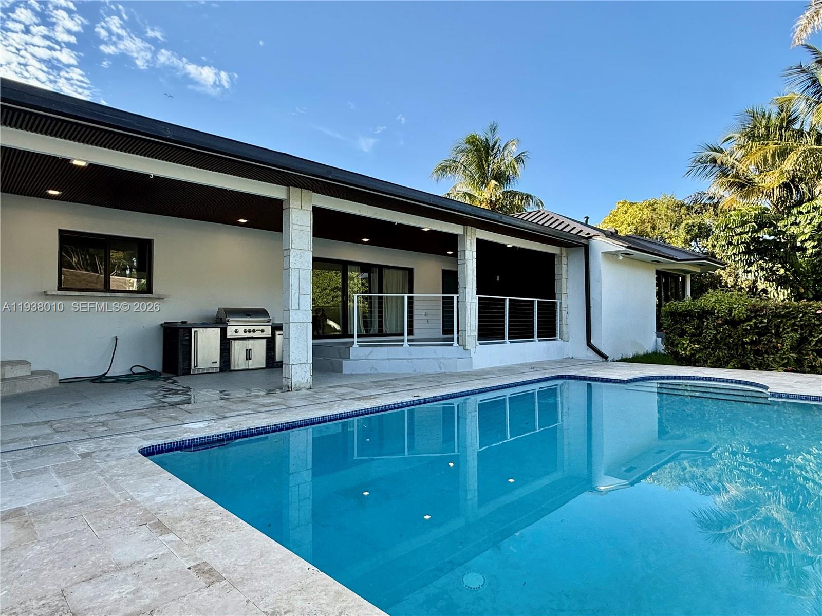 CUTLER BAY ESTATES - Residential