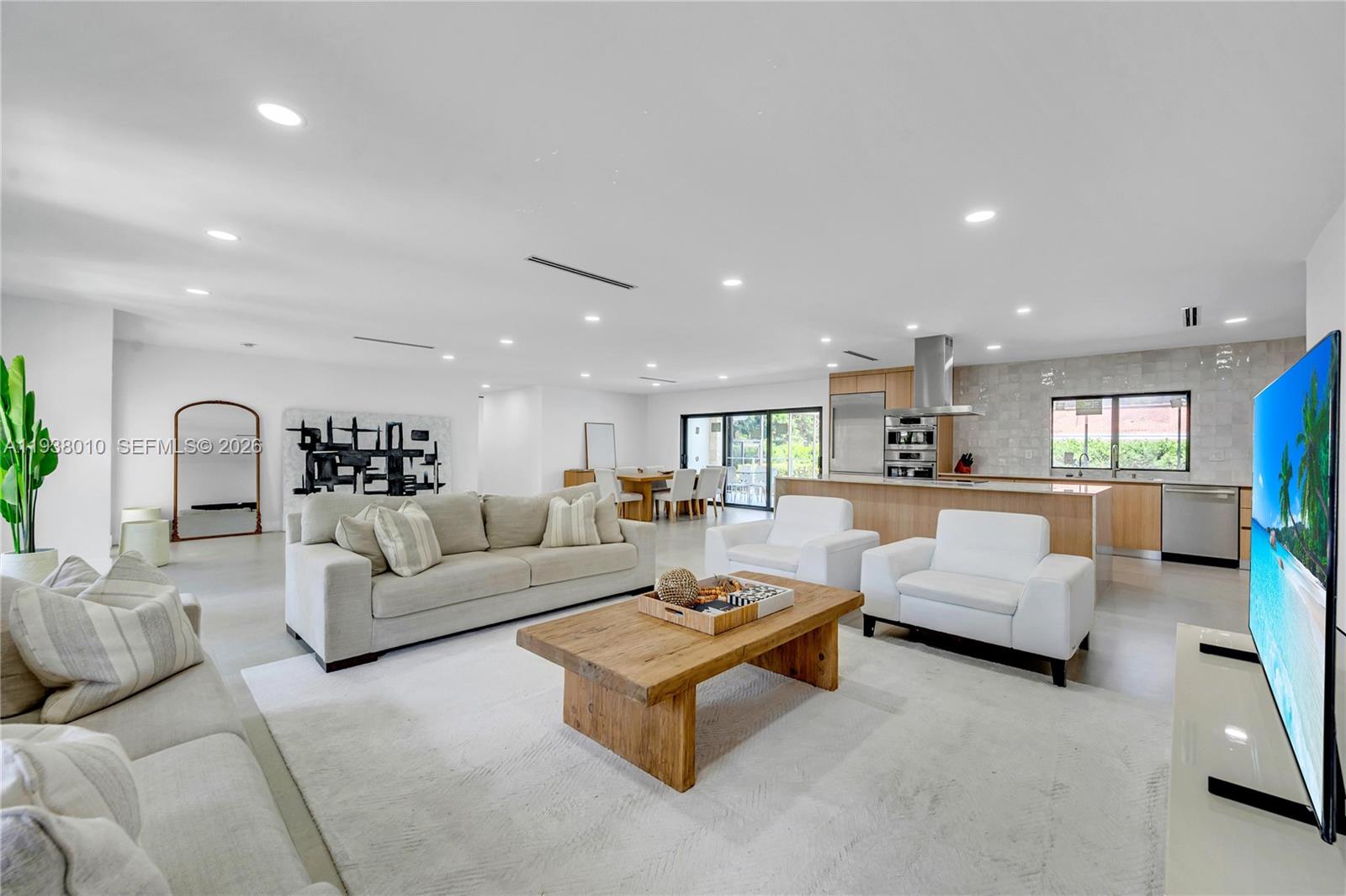 CUTLER BAY ESTATES - Residential