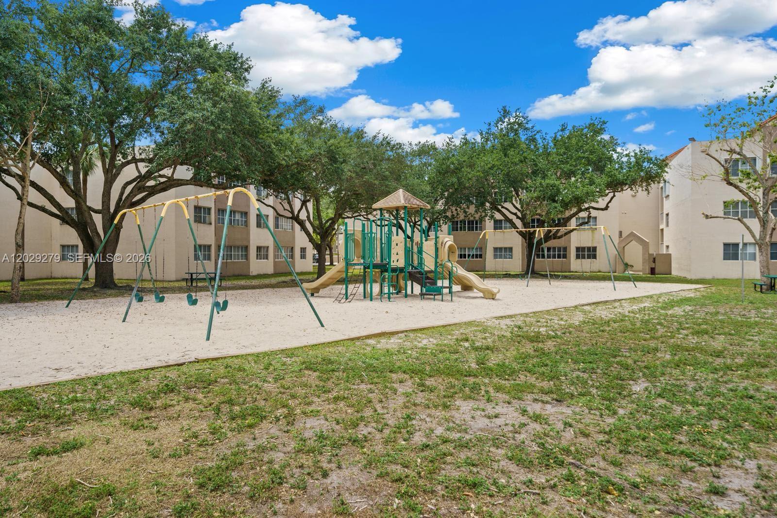 MIRASSOU CONDO - Residential
