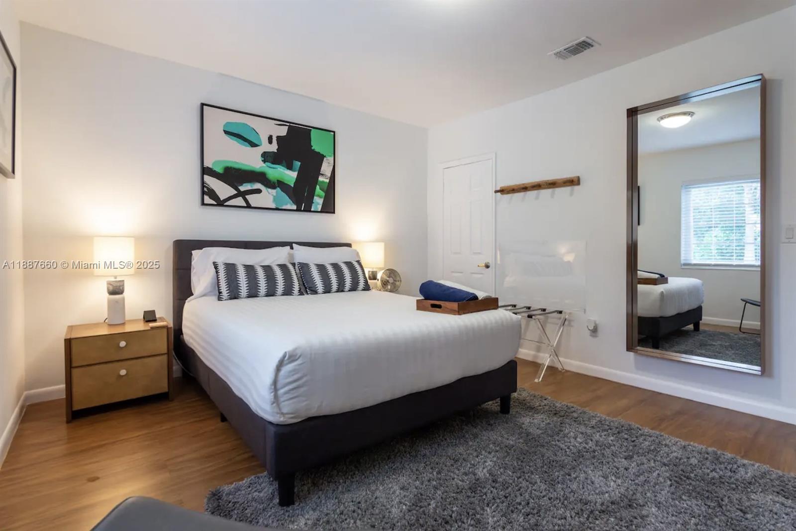 SHADOWLAWN - Residential