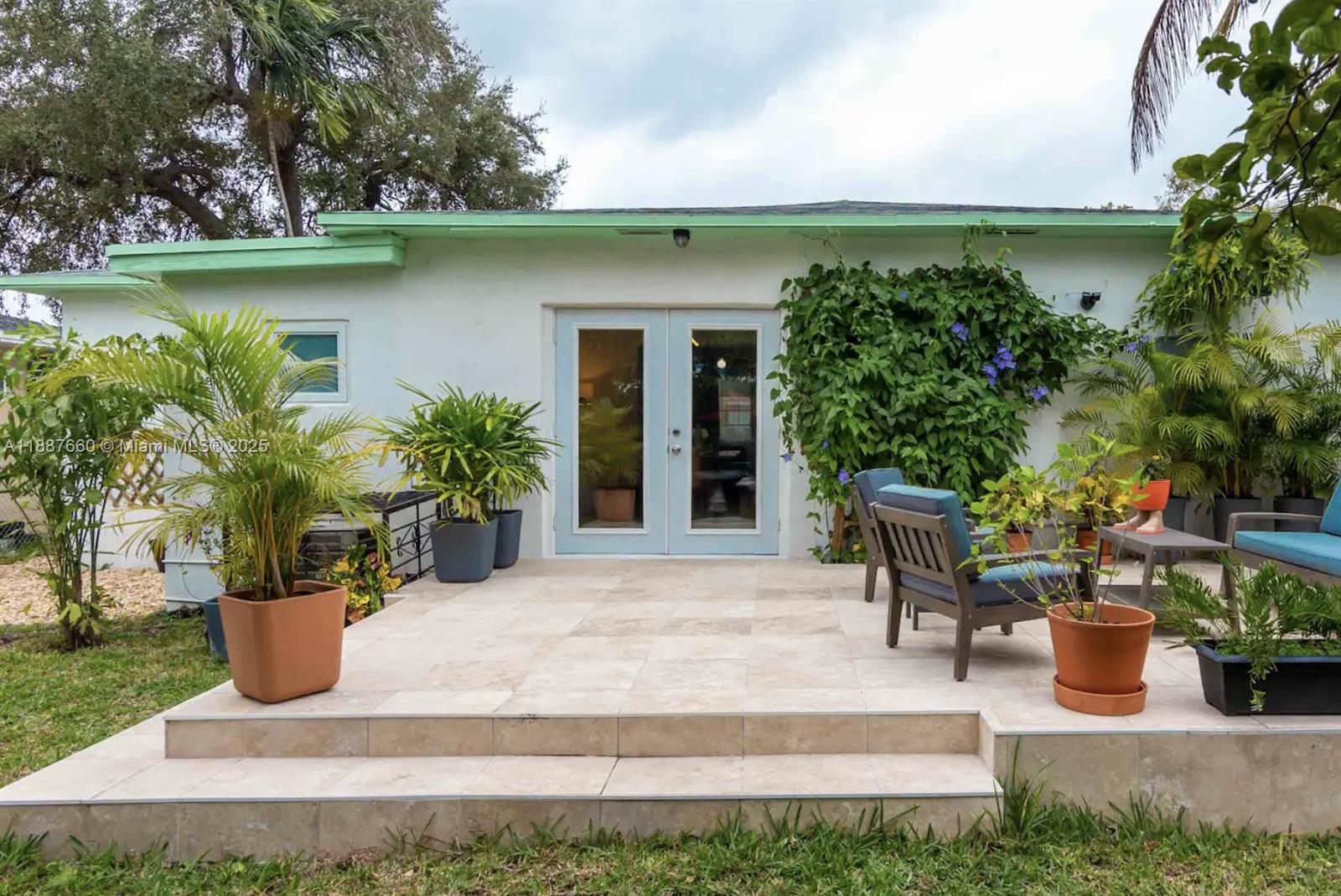 SHADOWLAWN - Residential