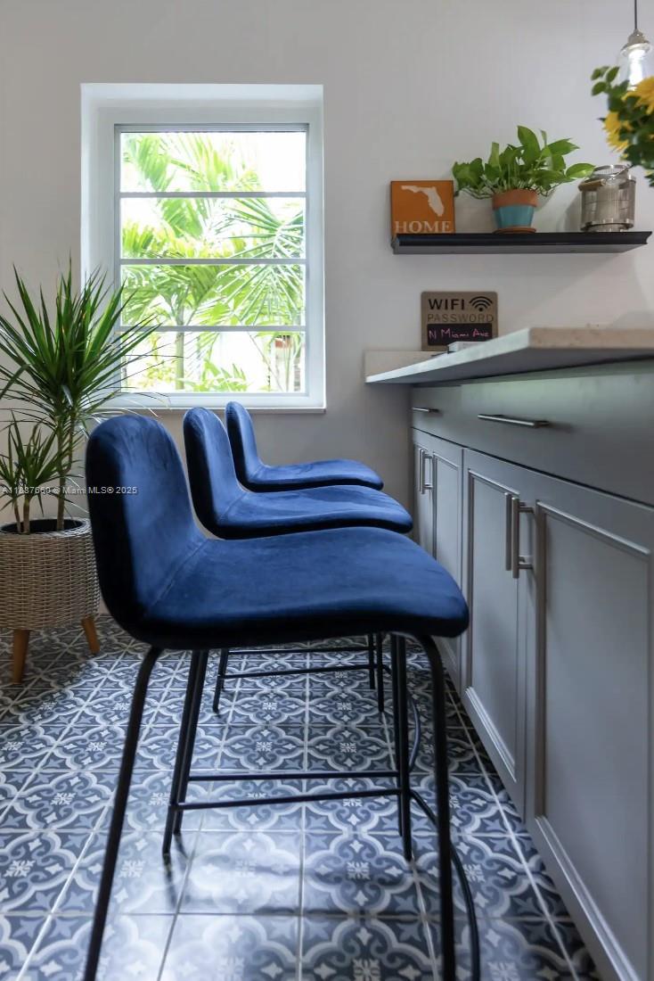 SHADOWLAWN - Residential