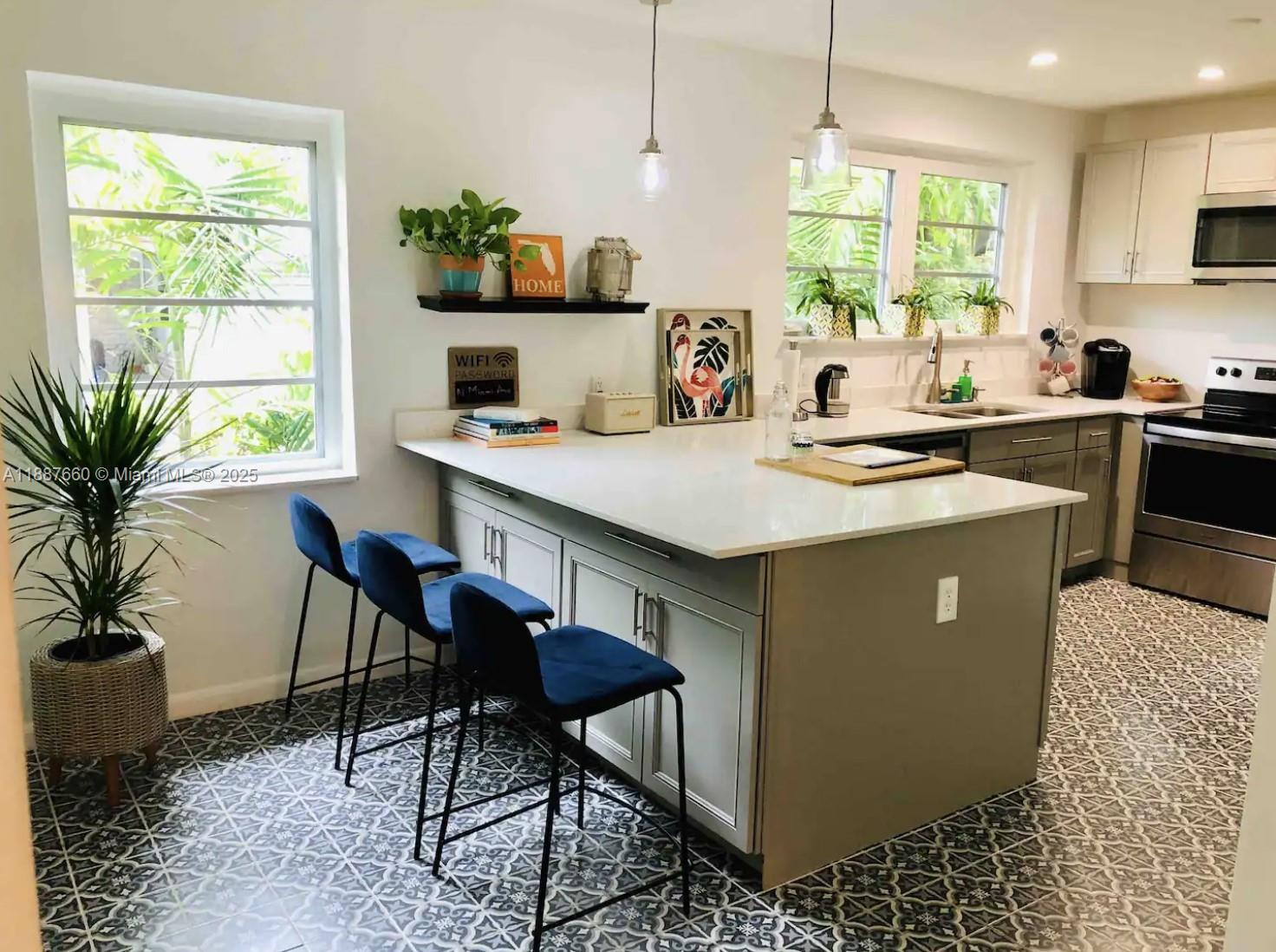 SHADOWLAWN - Residential