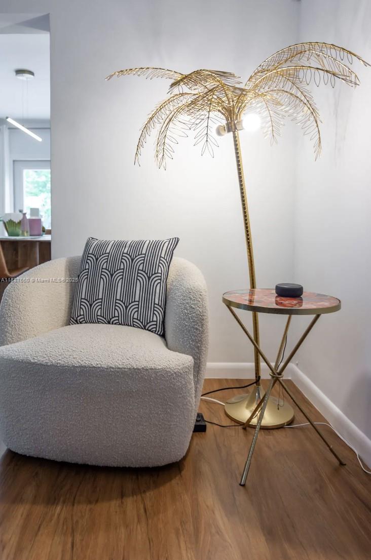 SHADOWLAWN - Residential