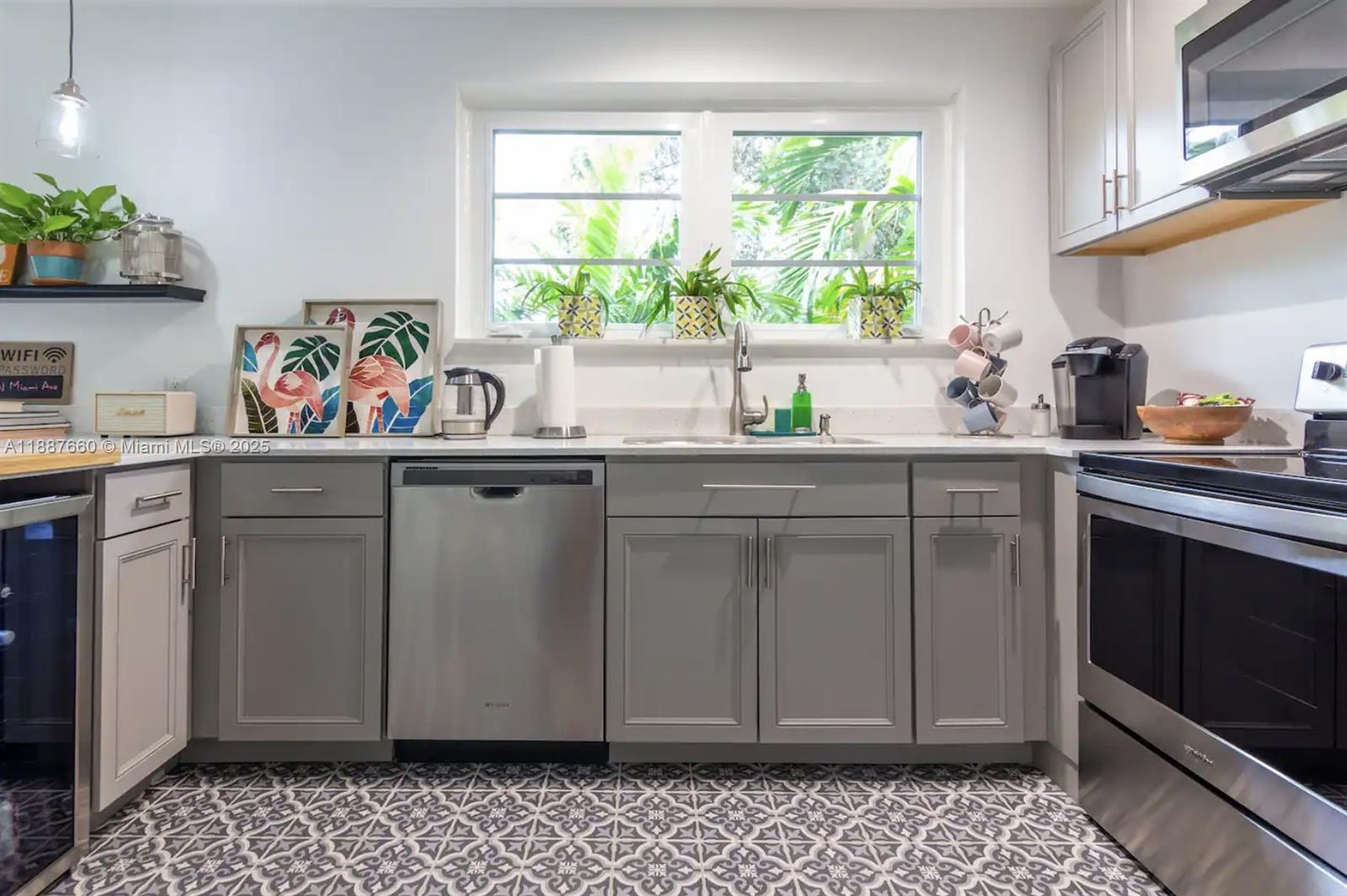 SHADOWLAWN - Residential