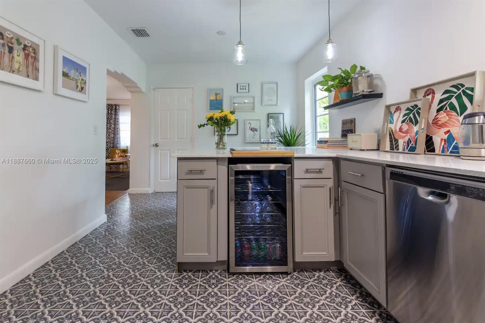 SHADOWLAWN - Residential