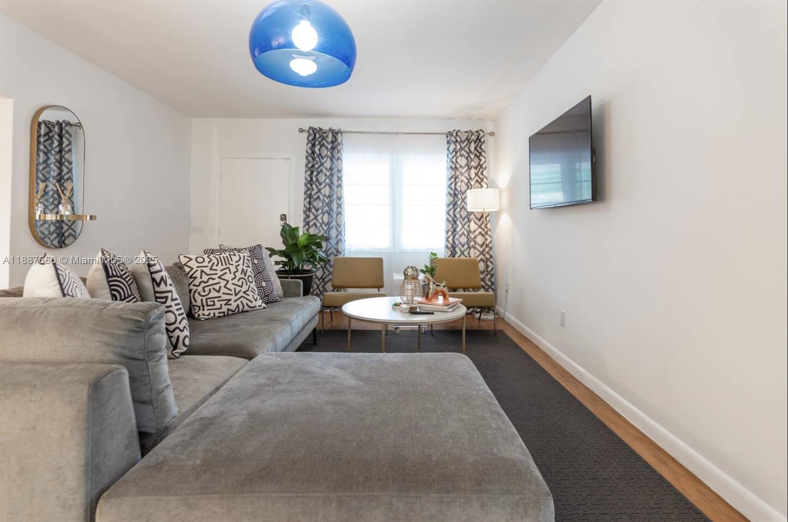 SHADOWLAWN - Residential