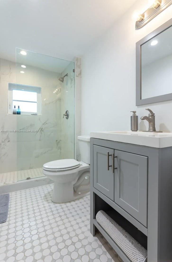 SHADOWLAWN - Residential