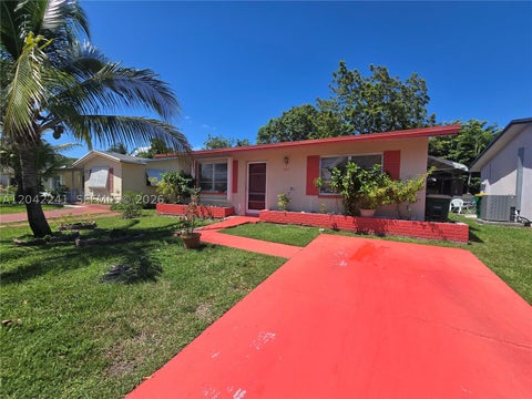 Tiny photo for 4717 NW 50th St, Tamarac, FL 33319 (MLS # A12042241)