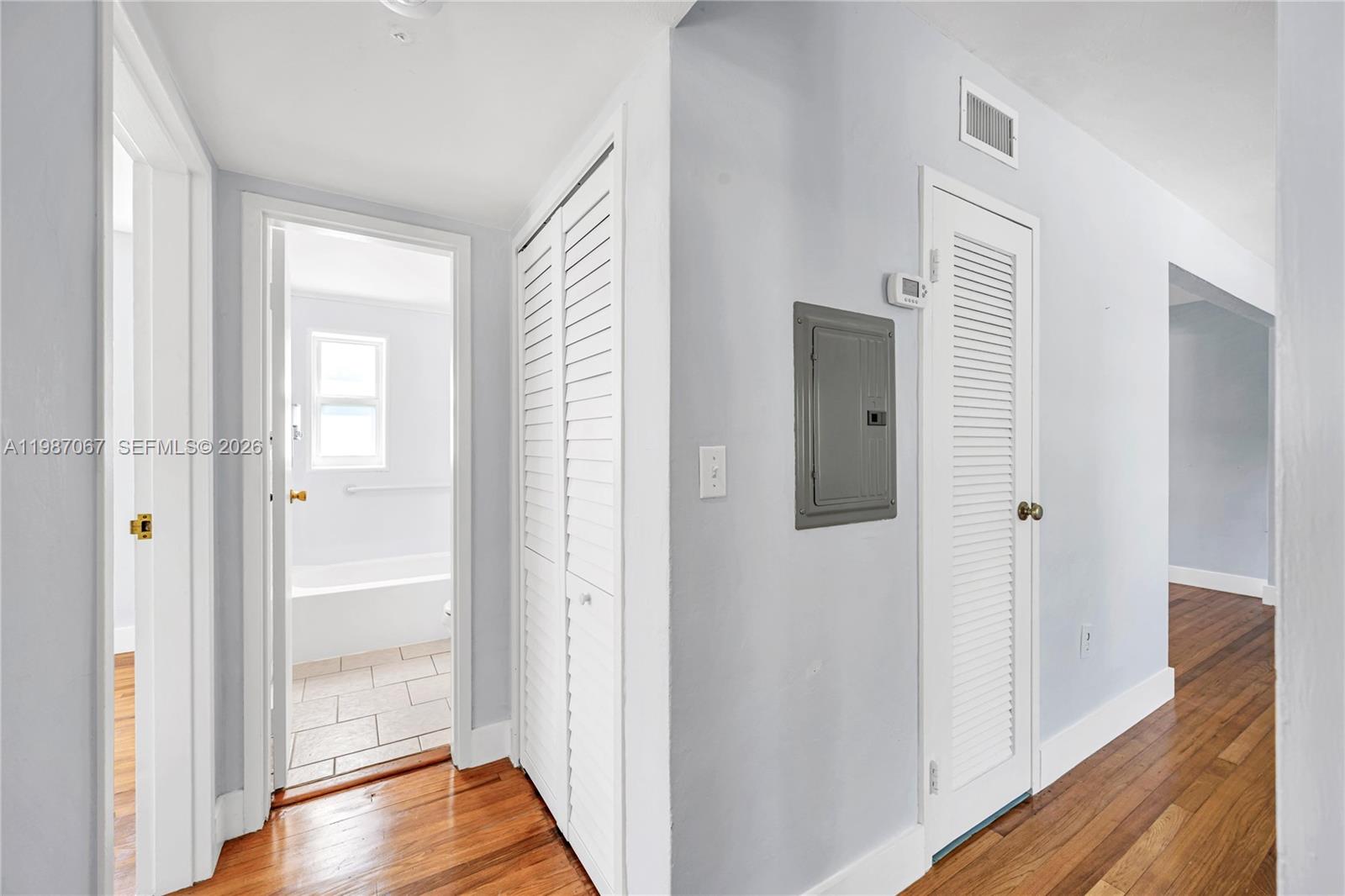 ARBORS CONDO - Residential