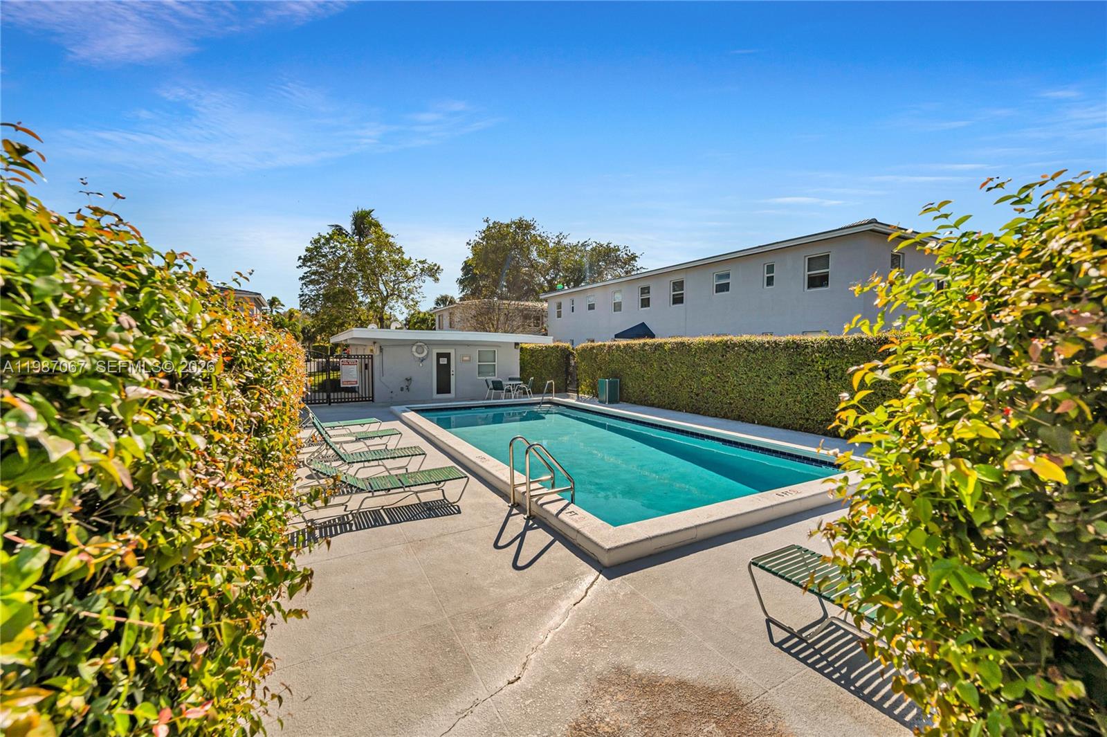 ARBORS CONDO - Residential