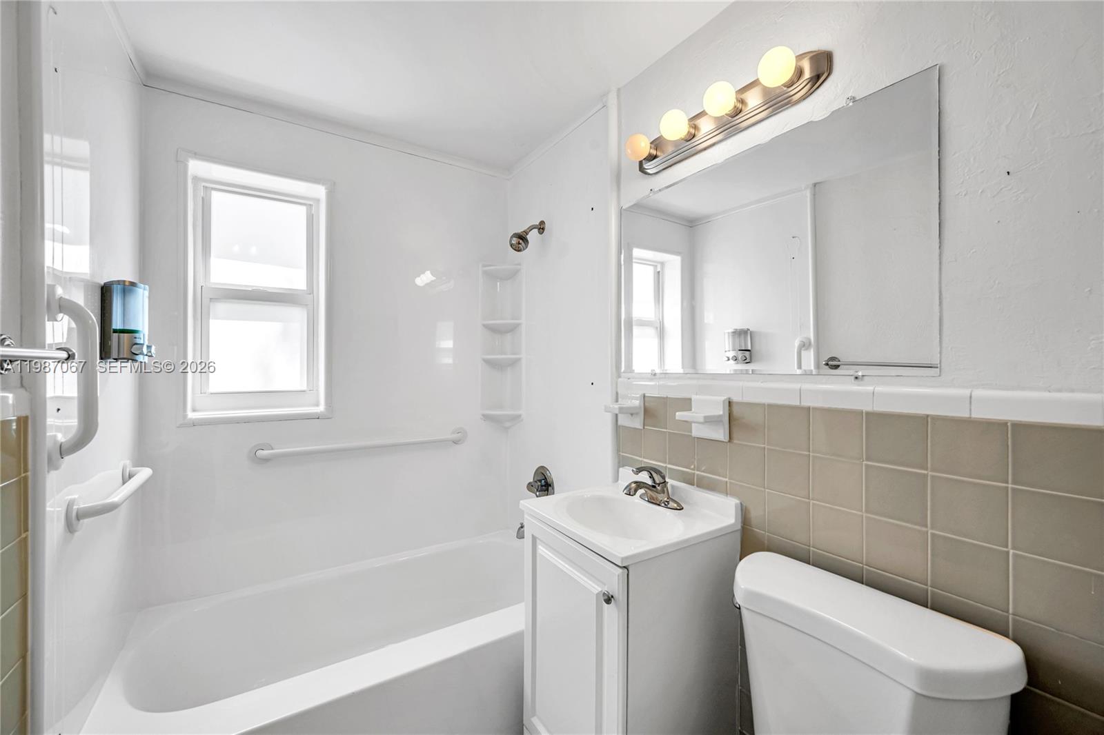 ARBORS CONDO - Residential