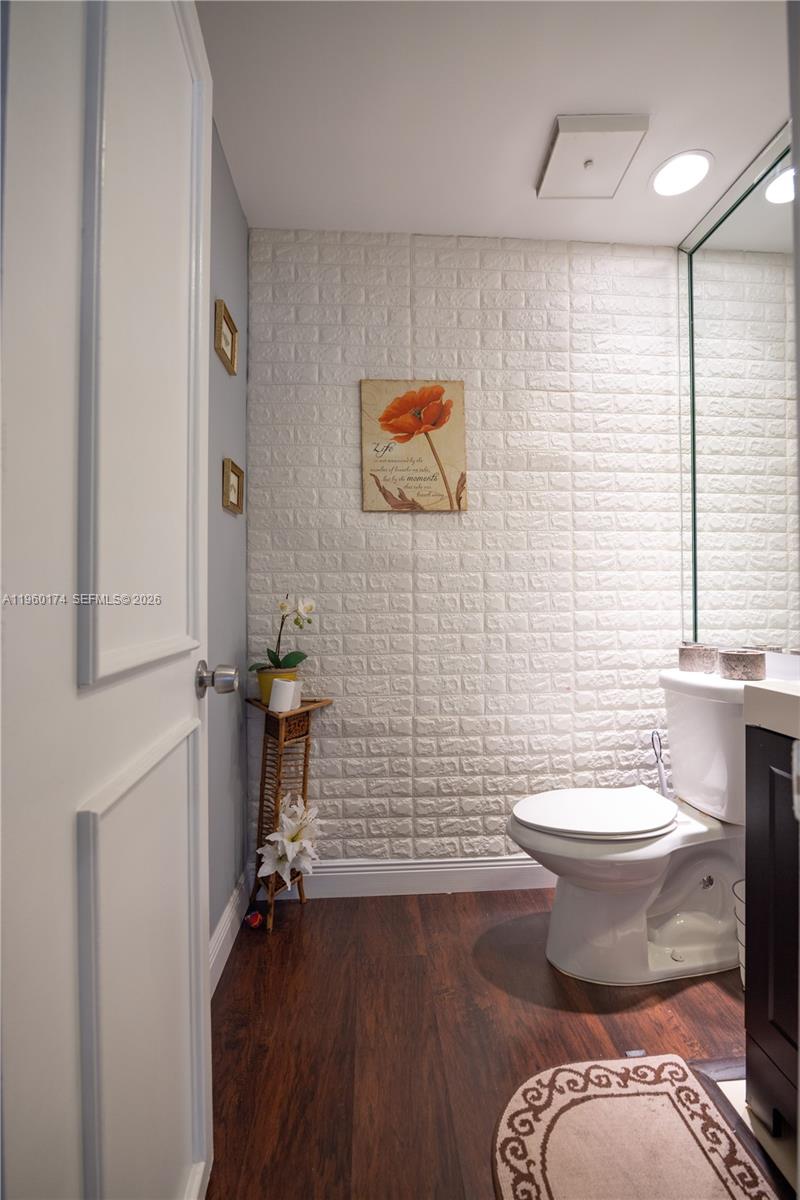 VILLAGER TOWNHOMES - Residential