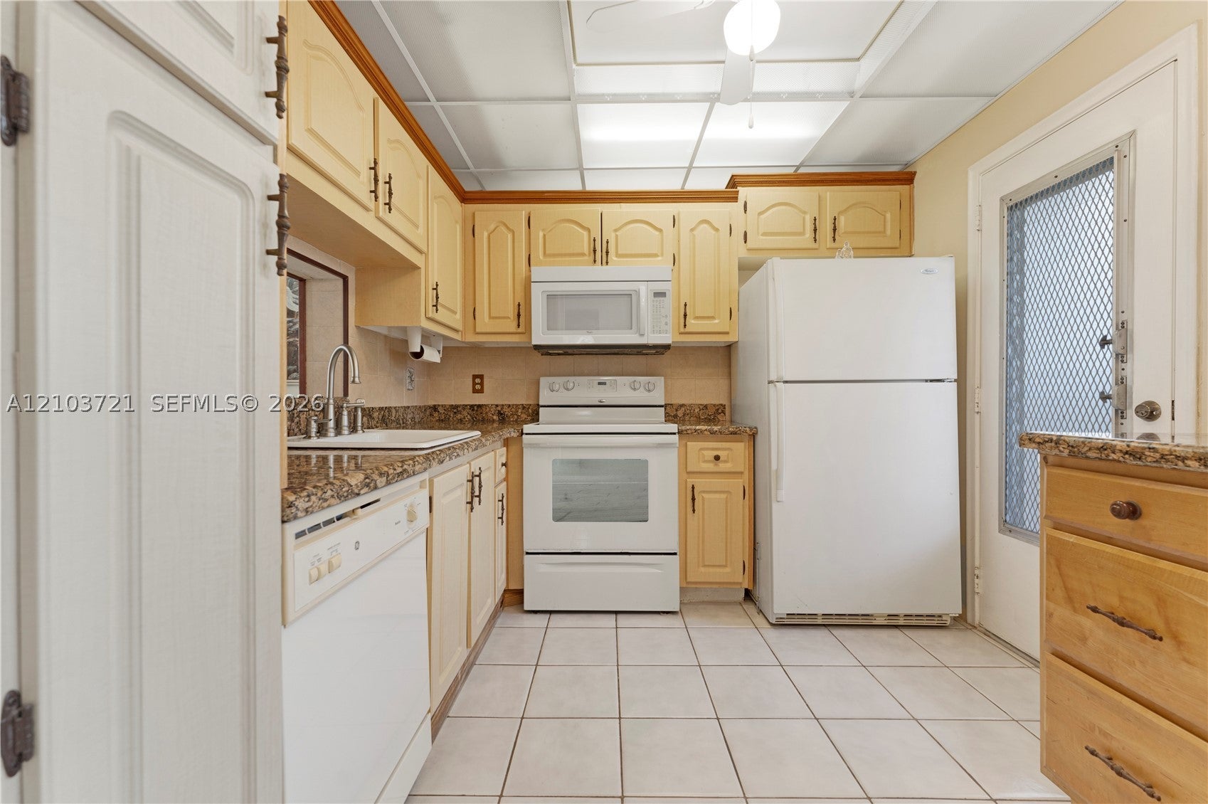 206 SE 10th St 303
