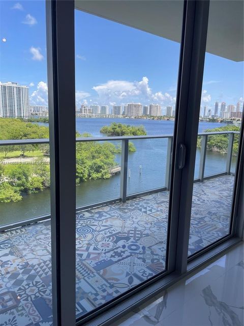 16385 Biscayne Blvd 805 North Miami Beach FL 33160